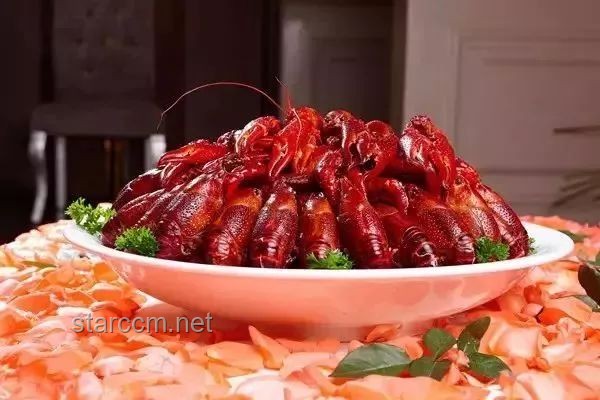 揭秘！吃一顿国宴是什么体验？