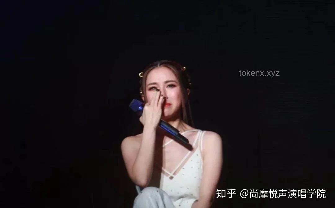 众星发文力挺邓紫棋：应对网络舆论风波的解决方案