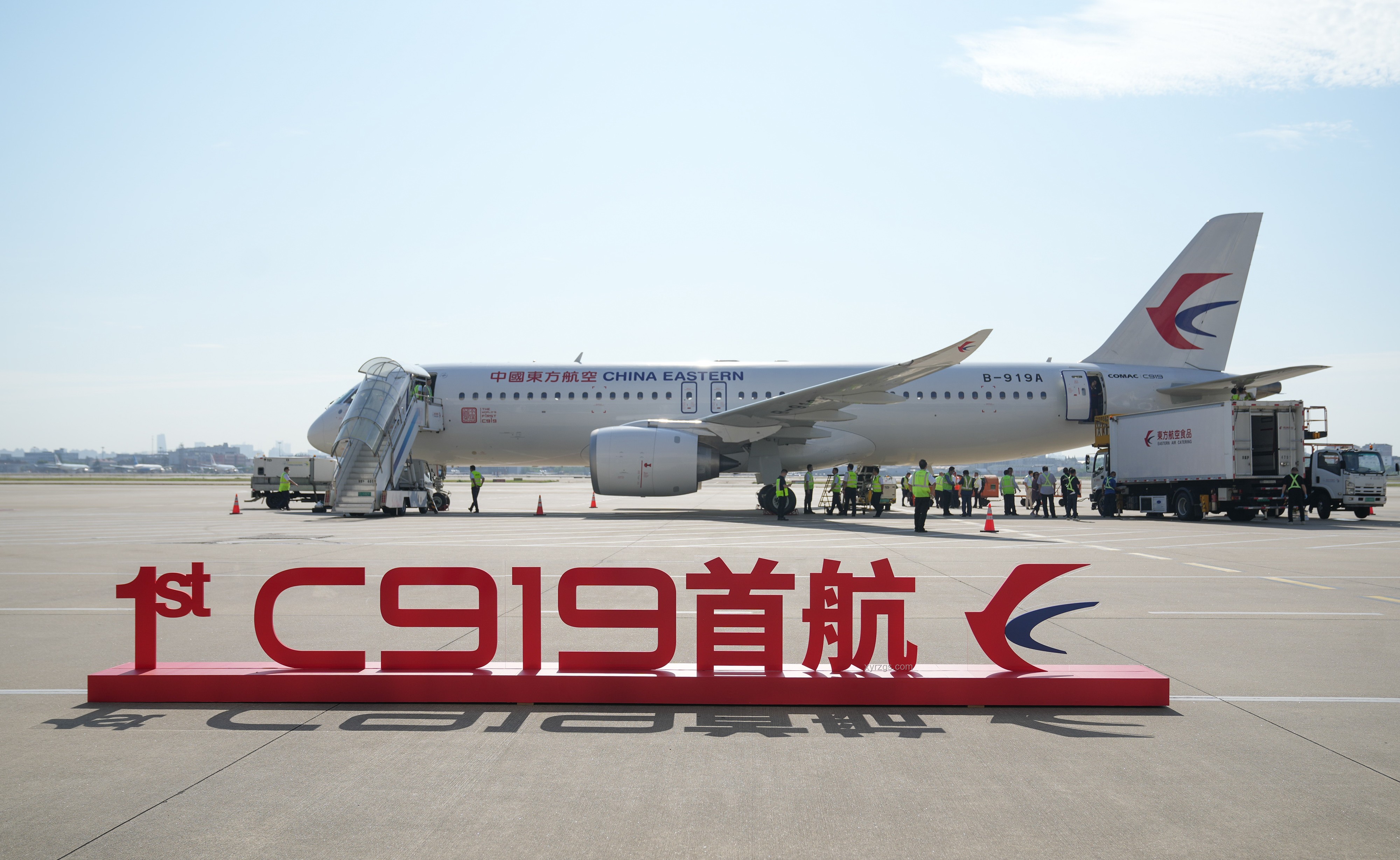 印度客机坠毁瞬间曝光：航空安全警钟长鸣